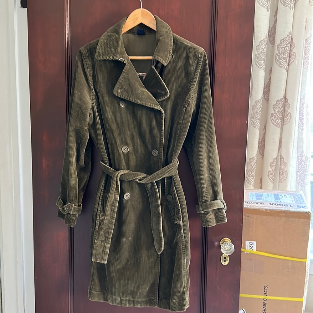 Vintage corduroy trenchcoat